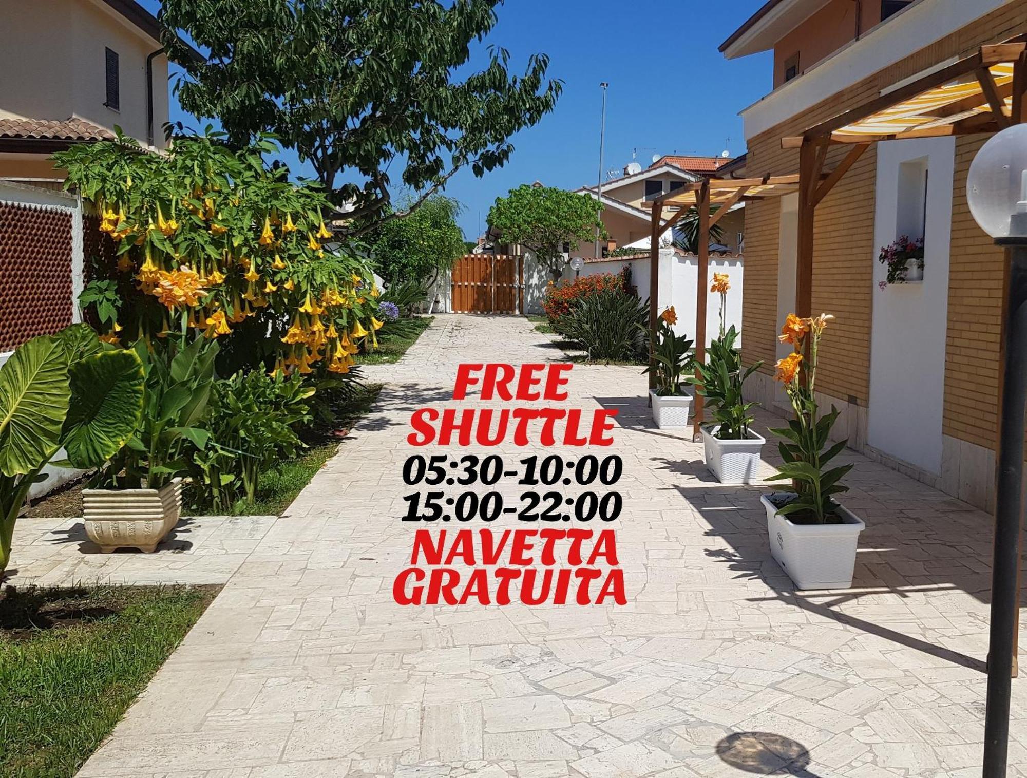 Bed and Breakfast Un Passo Dal Mare Fiumicino Exterior foto Free shuttle service